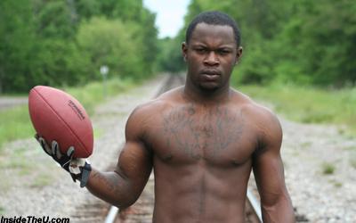 ESPN rates Kevin Nelson as the third-best inside linebacker in the Class of 2010.